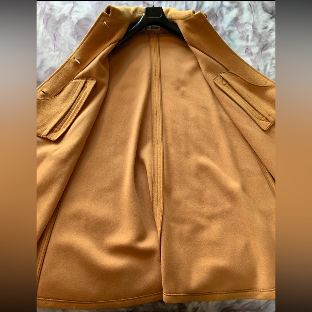 Elegant Tan Wool Women's Cape Coat - Picture 5 of 8